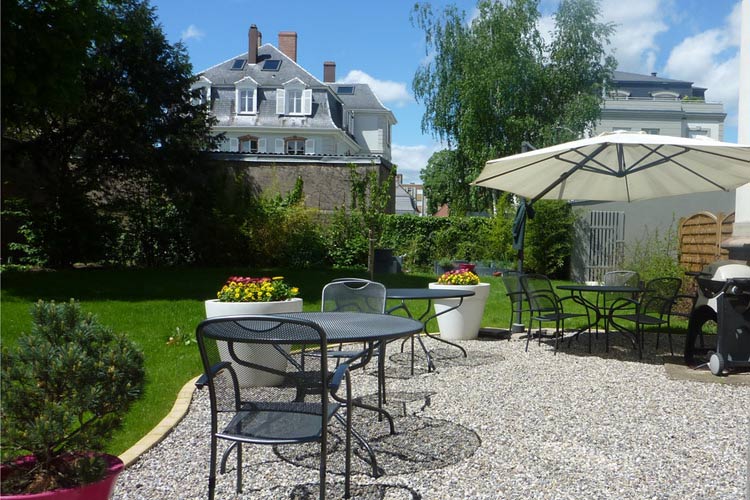 Breakfast at The Terrace - Villa Élyane - Colmar