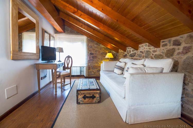 Superior Double Room - Hotel Rustico Lugar do Cotariño - Camariñas