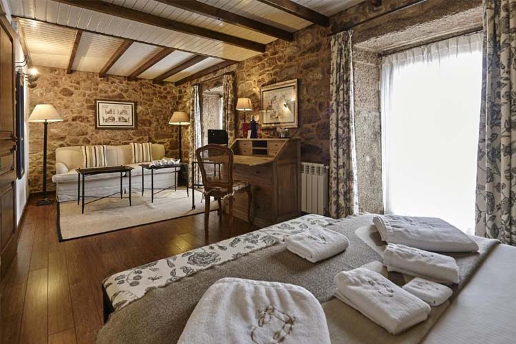 Superior Double Room - Hotel Rustico Lugar do Cotariño - Camariñas