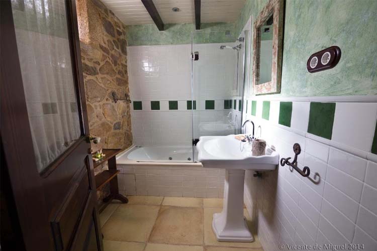 Double or Twin Room - Hotel Rustico Lugar do Cotariño - Camariñas