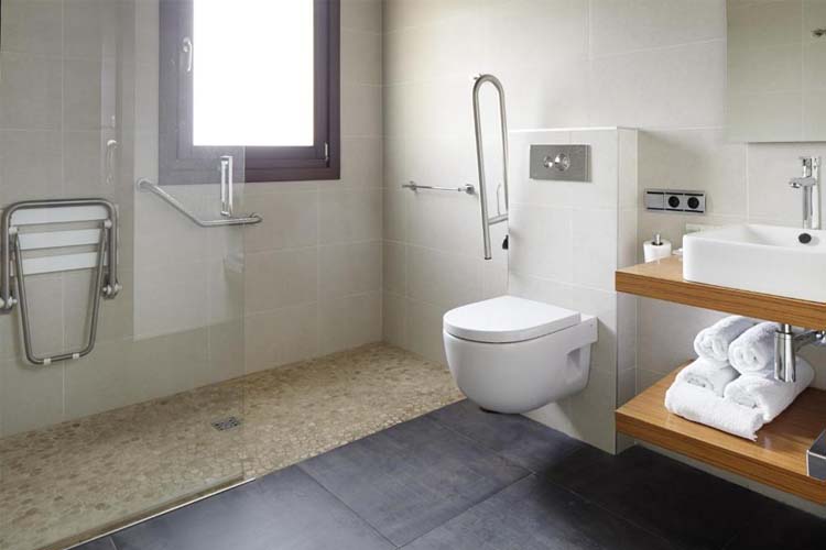Standard Triple Room - Hotel Rural Gaintza - Getaria