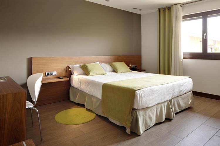 Standard Triple Room - Hotel Rural Gaintza - Getaria