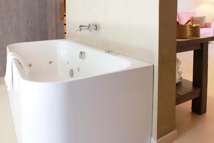 Junior Suite with Private Pool - Hotel Rural Binigaus Vell - Es Migjorn Gran