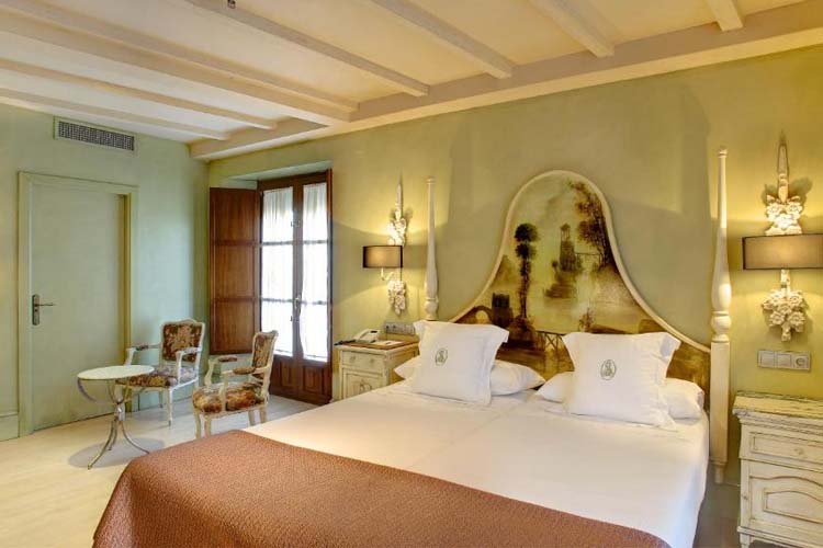 Twin Room with Extra Bed - Sacristia de Santa Ana - Sevilla