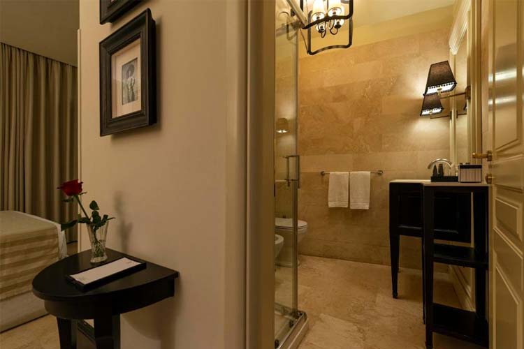 Superior Double Room - Profumo Maison d'Hôtes - Rome