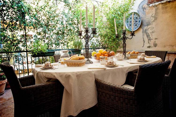 Breakfast - Residenza Borsari - Verona