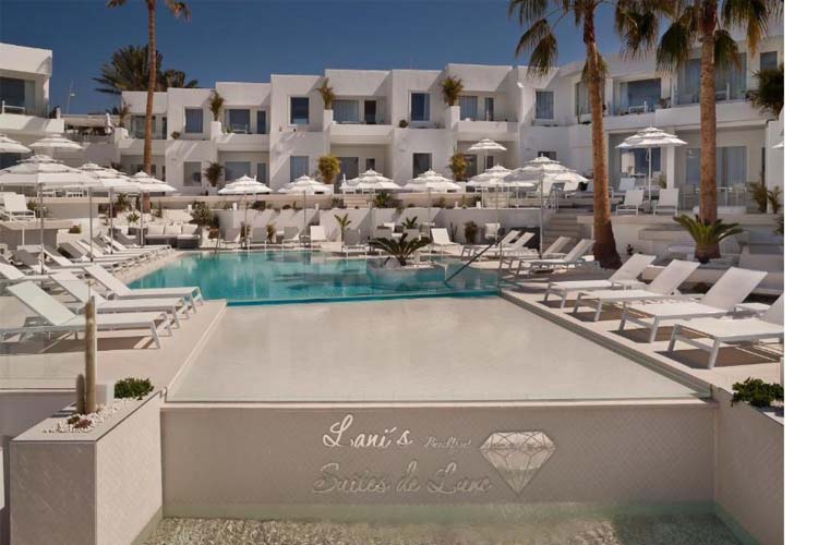 Pool - Lani's Suites de Luxe - Tías
