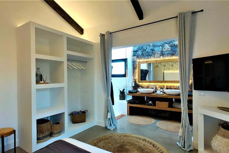 Deluxe Queen Room - Villa Shepherd - Lajares