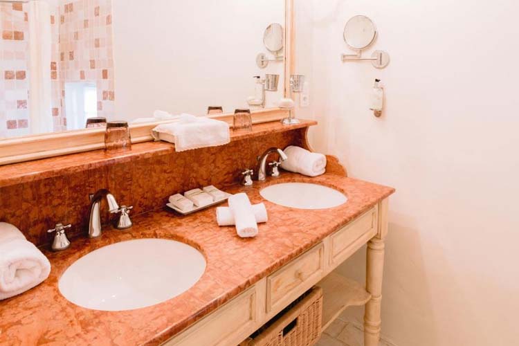 Superior Double Room - Le Mas de la Rose - Orgon