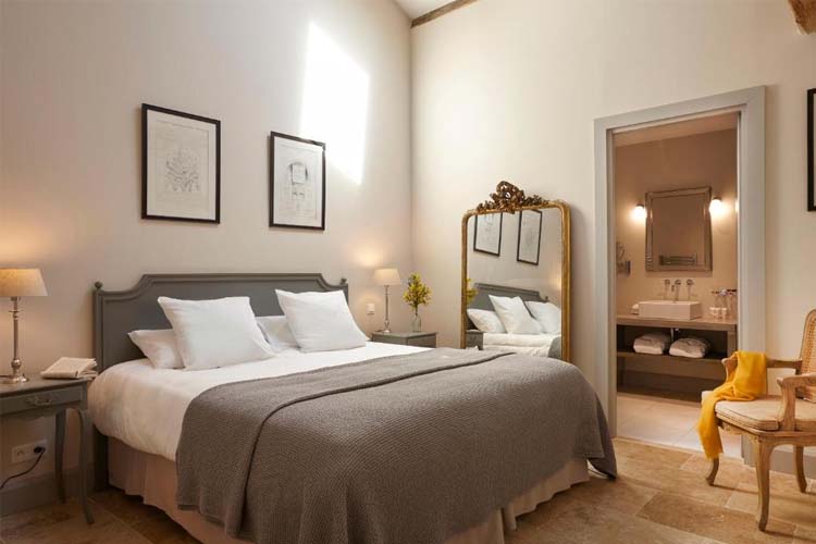 Apartment - Château St Pierre de Serjac - Puissalicon