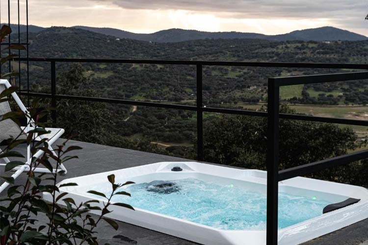 Suite with Spa Bath - Hoteles Desconecta 2 - Monesterio