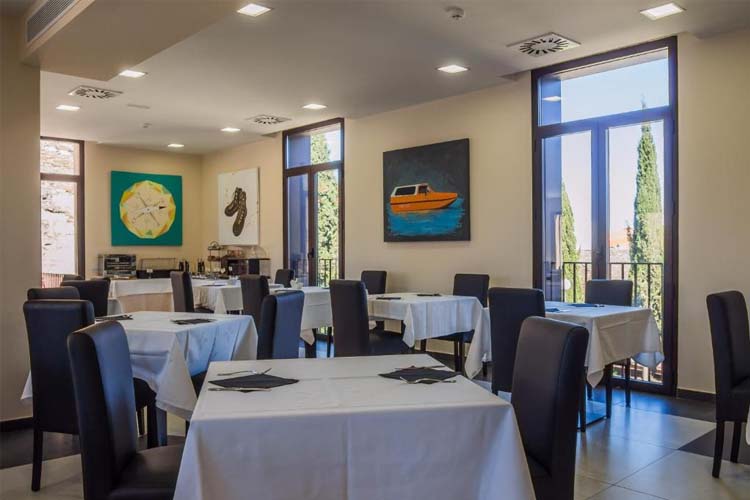 Resturant - Hospedería Puente de Alconétar - Garrovillas de Alconétar