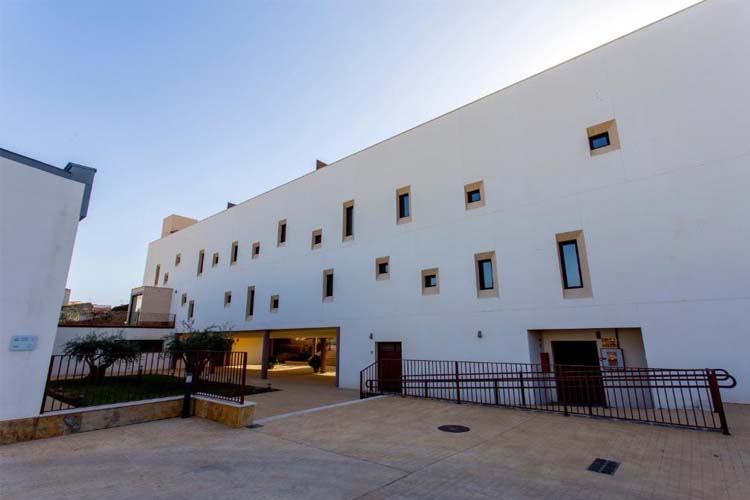 Building - Hospedería Puente de Alconétar - Garrovillas de Alconétar