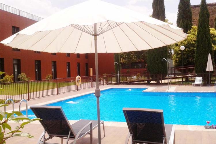 Pool - Hospedería Puente de Alconétar - Garrovillas de Alconétar