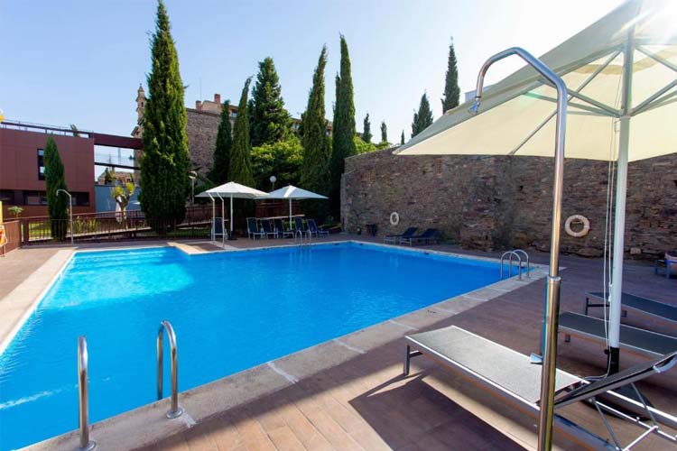 Pool - Hospedería Puente de Alconétar - Garrovillas de Alconétar