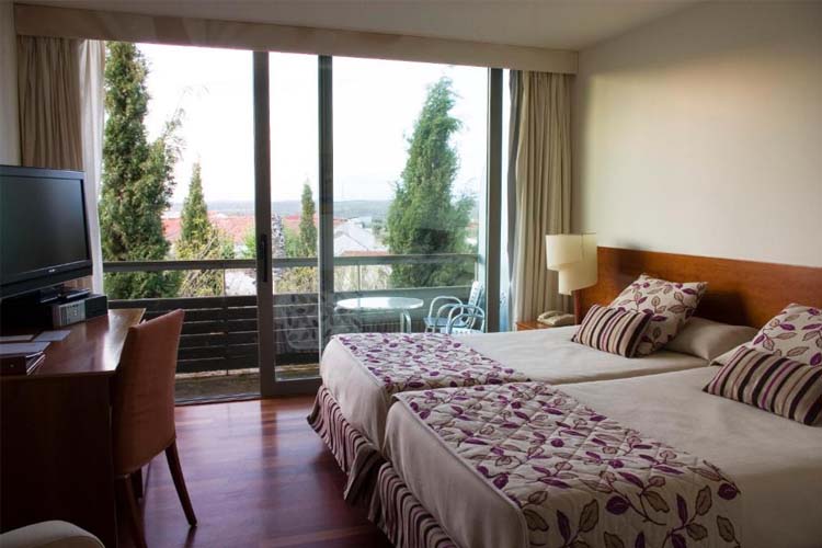 Double or Twin Room - Hospedería Puente de Alconétar - Garrovillas de Alconétar