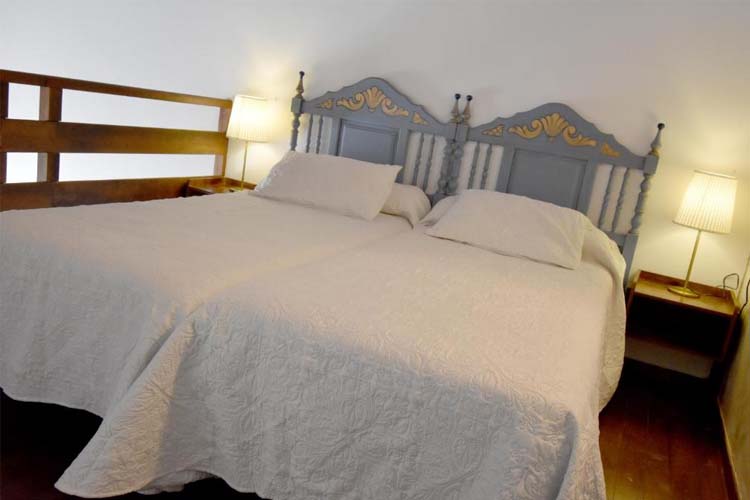 Superior Twin Room - Hotel Rural Velha Fabrica - Valverde del Fresno