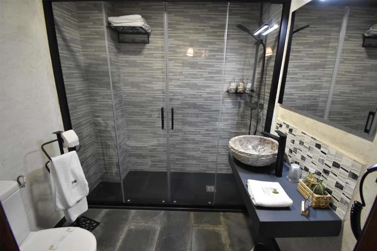 Deluxe Family Suite - Hotel Rural Velha Fabrica - Valverde del Fresno