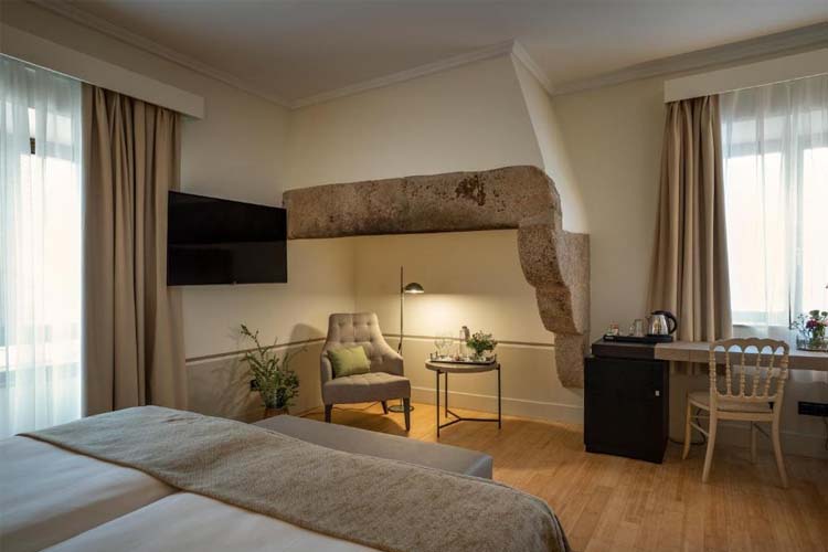 Triple Room with Spa Access - Hospes Palacio de Arenales & Spa - Cáceres