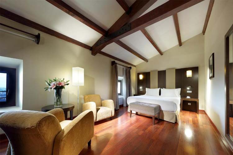 Triple Room - Eurostars Palacio Santa Marta - Trujillo