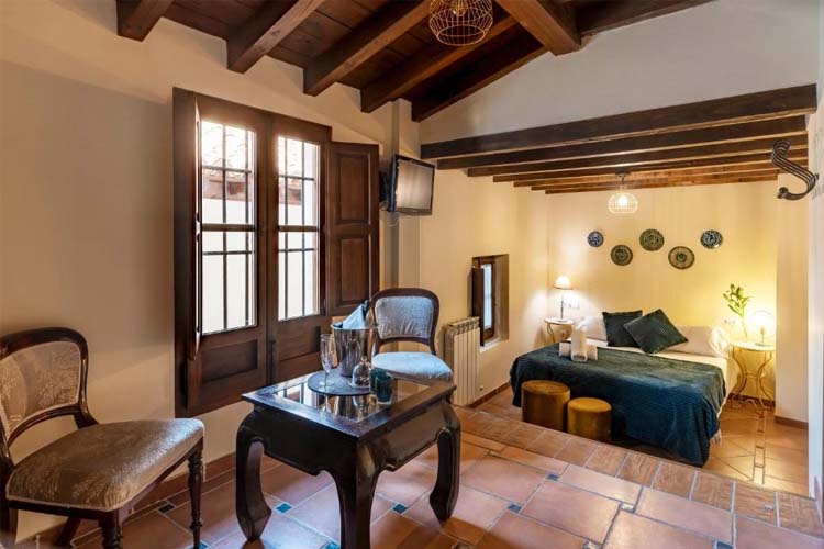 Superior Double Room - Casa del Capitel Nazarí - Granada