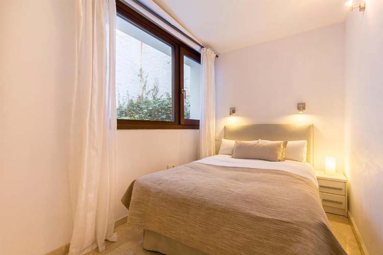 Two-Bedroom Apartment - Elvira Suites - Granada