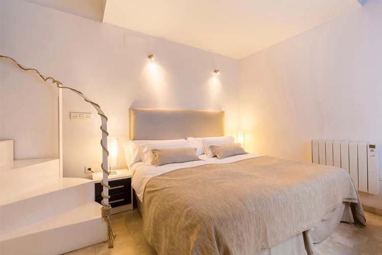 Two-Bedroom Apartment - Elvira Suites - Granada