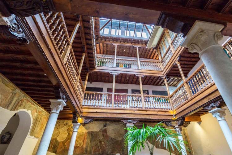 Courtyard - Palacio de Santa Inés - Granada