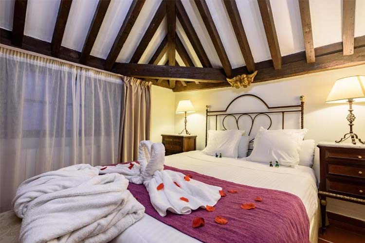 Suite - Palacio de Santa Inés - Granada