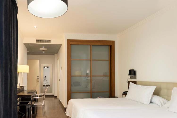 Twin Interior - Hotel Catedral Almería - Almería