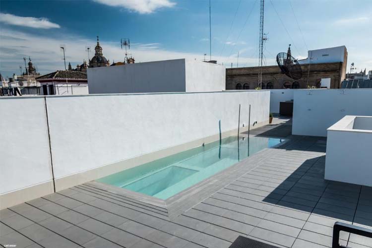 Pool - Welldone Quality-Cristal Pool - Seville