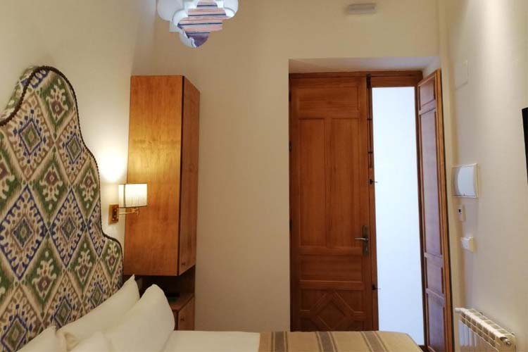Economy Double Room - Santiago 15 Casa Palacio - Sevilla