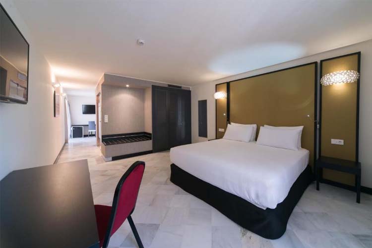 Double Room with Extra Bed - Hotel Palacio Marqués de Arizón - Cádiz