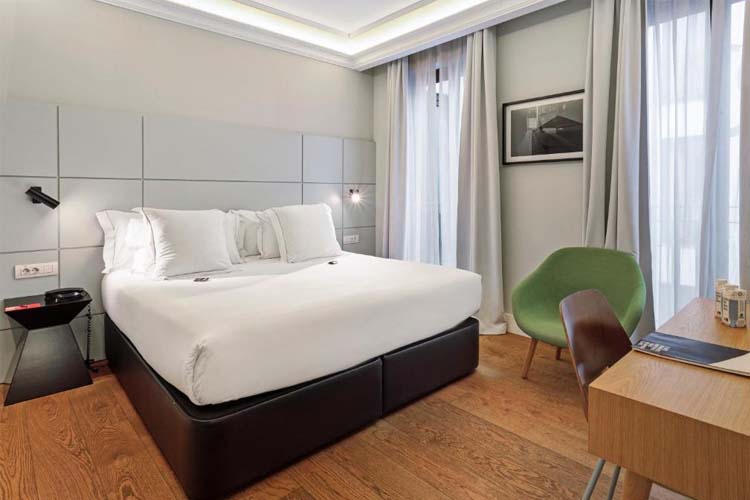 Standard Double or Twin Room - One Shot Recoletos 04 - Madrid