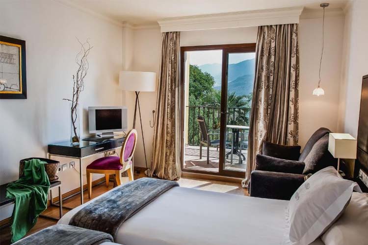 Confort Double Room with Mountain Views (3 Adults) - B Bou Hotel la Viñuela & Spa - La Viñuela