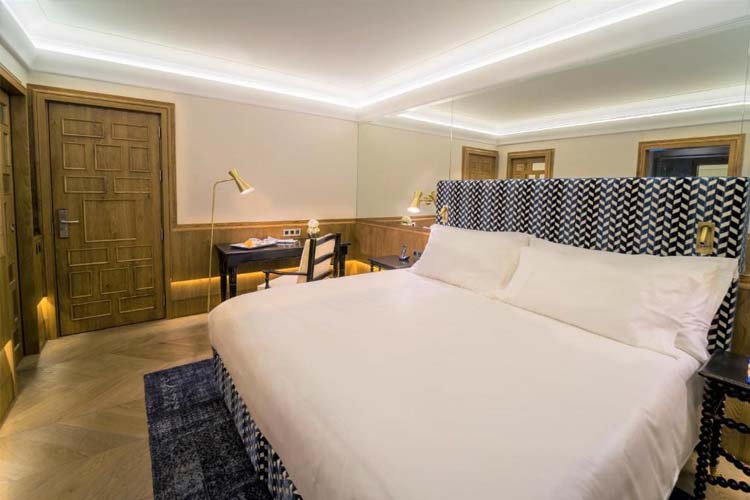 Deluxe Family Room - Palacio Solecio - Málaga