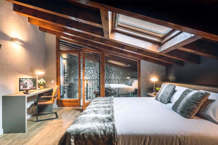 Double or Twin Room - Intrepid Hotel Rural - Pi de Cerdanya