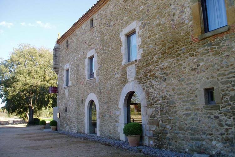 Building - Arcs de Monells - Costa Brava