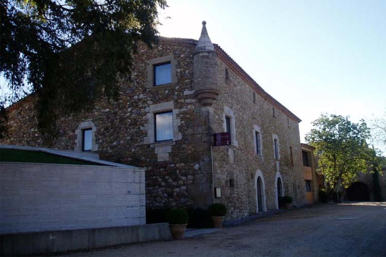 Building - Arcs de Monells - Costa Brava