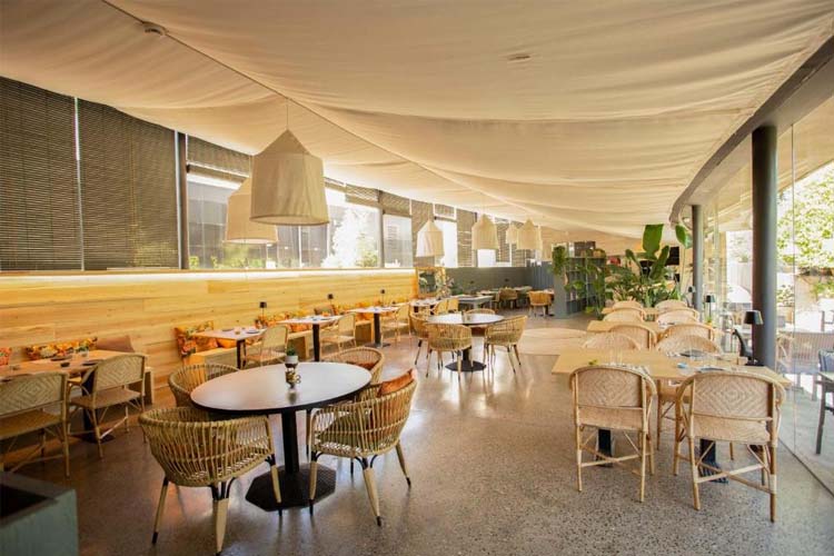 Restaurant - Arcs de Monells - Costa Brava