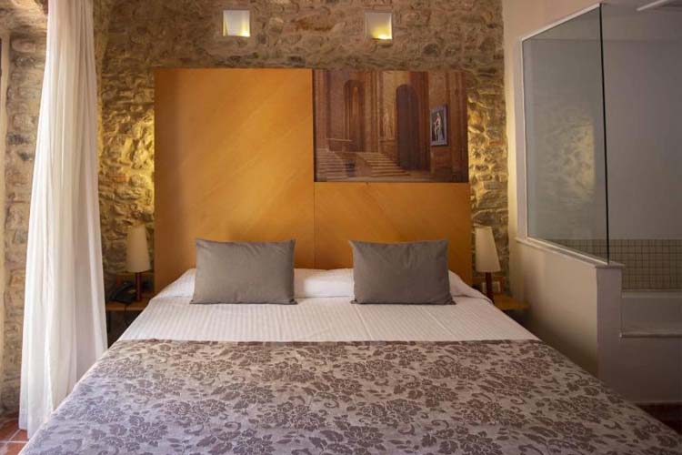 Superior Double or Twin Room - Arcs de Monells - Costa Brava
