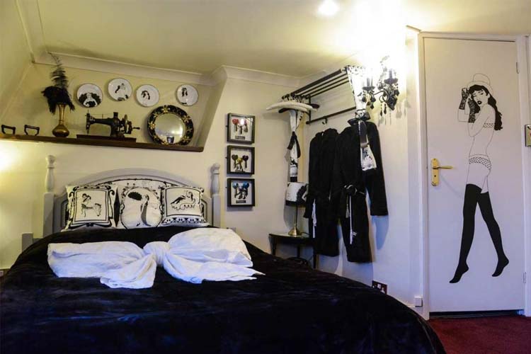 Double Room - Dupenny Boudoir - Hotel Pelirocco - Brighton