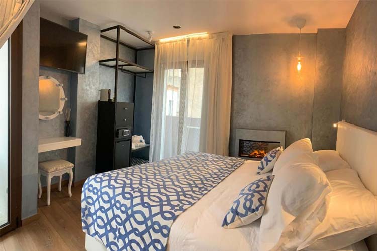 Deluxe Double Room with Balcony - Mamma Mia Hotel Boutique - Costa Brava