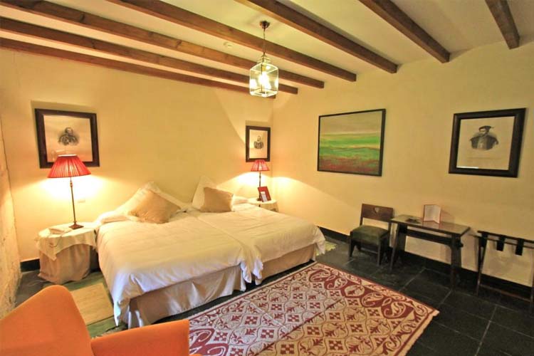 Standard Double or Twin Room - Castillo del Buen Amor - Villanueva de Cañedo