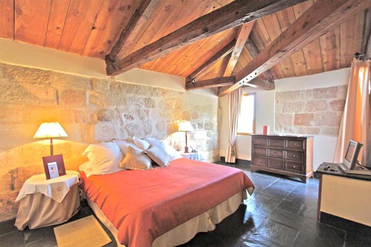 Junior Suite - Castillo del Buen Amor - Villanueva de Cañedo