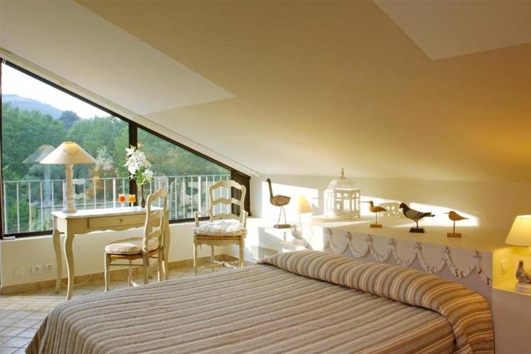 Deluxe Double Room - Attic Symphony - Hotel du Poète - Fontaine-de-Vaucluse