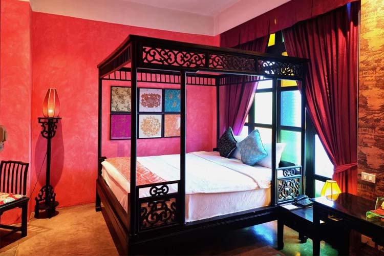 Superior Double or Twin Room - Shanghai Mansion - Bangkok