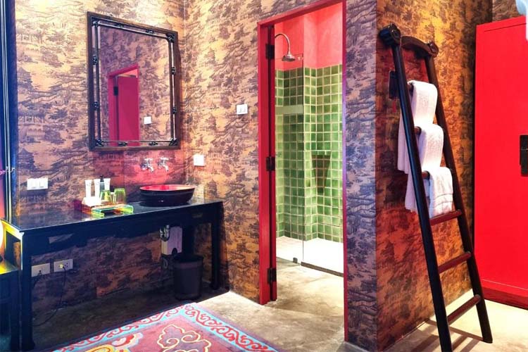 Superior Double or Twin Room - Shanghai Mansion - Bangkok