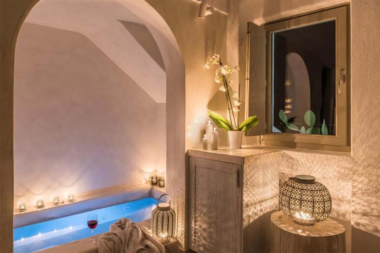 Honeymoon Suite with Jacuzzi and Caldera View - On the Rocks - Imerovigli