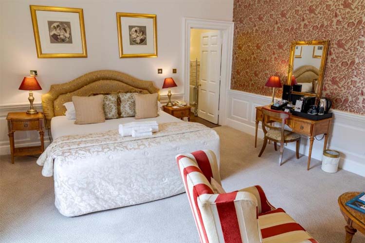 Superior Double Room - Hintlesham Hall - Ipswich